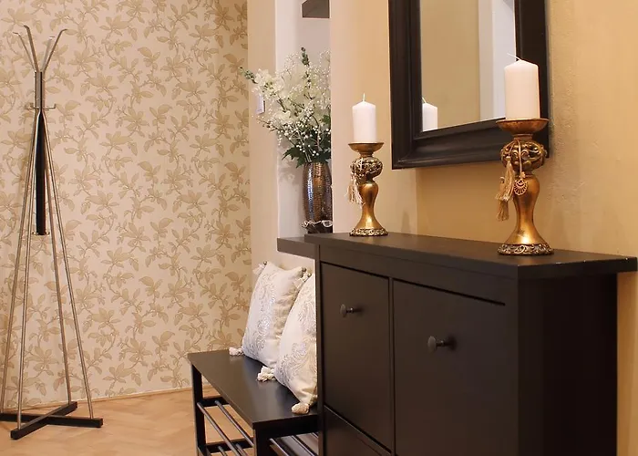 Royal Celakovskeho Sady Apartamento *